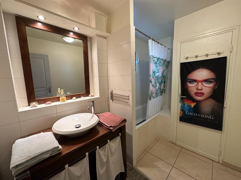 Appartement T3 Proche Aeroport Et Nordev Sainte-Clotilde Екстериор снимка