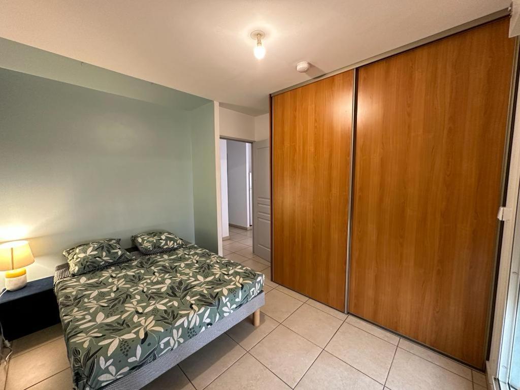Appartement T3 Proche Aeroport Et Nordev Sainte-Clotilde Екстериор снимка